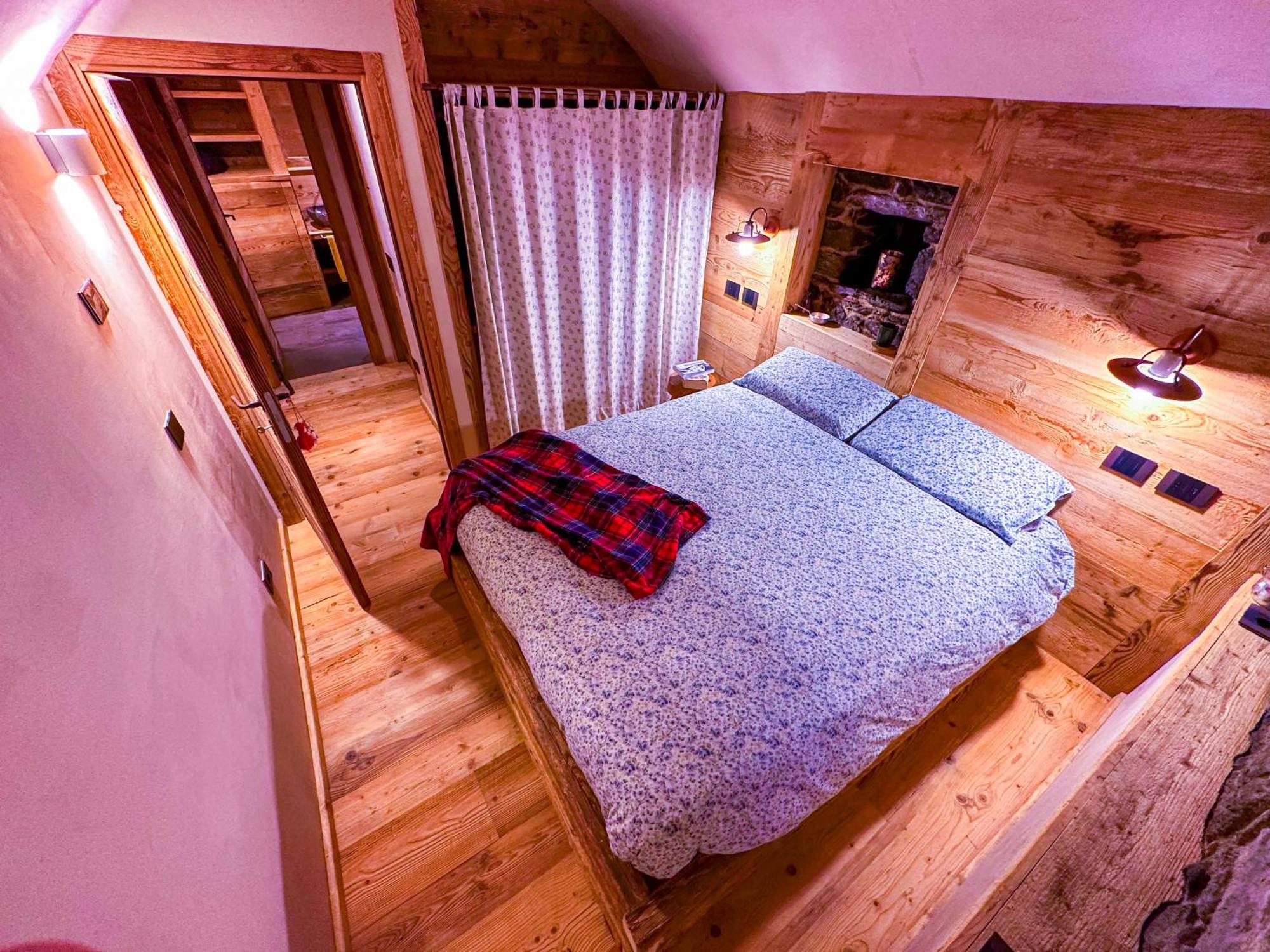 Joivy Modern Family Chalet With Stunning Mountain Views Champoluc Kültér fotó